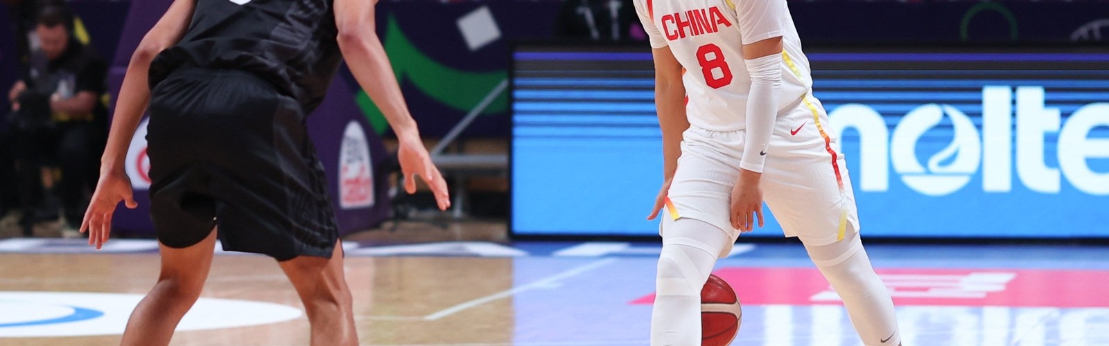 赵睿：中国男篮需要一个绝对领袖 不管能否打进都得出来勇于承担